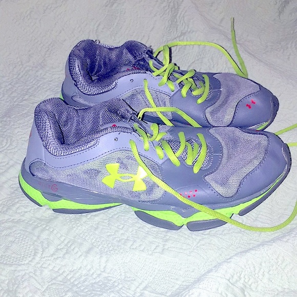 👟Armor Grey & Neon Green Sneakers Youth5️⃣ Shoes - Picture 3 of 8